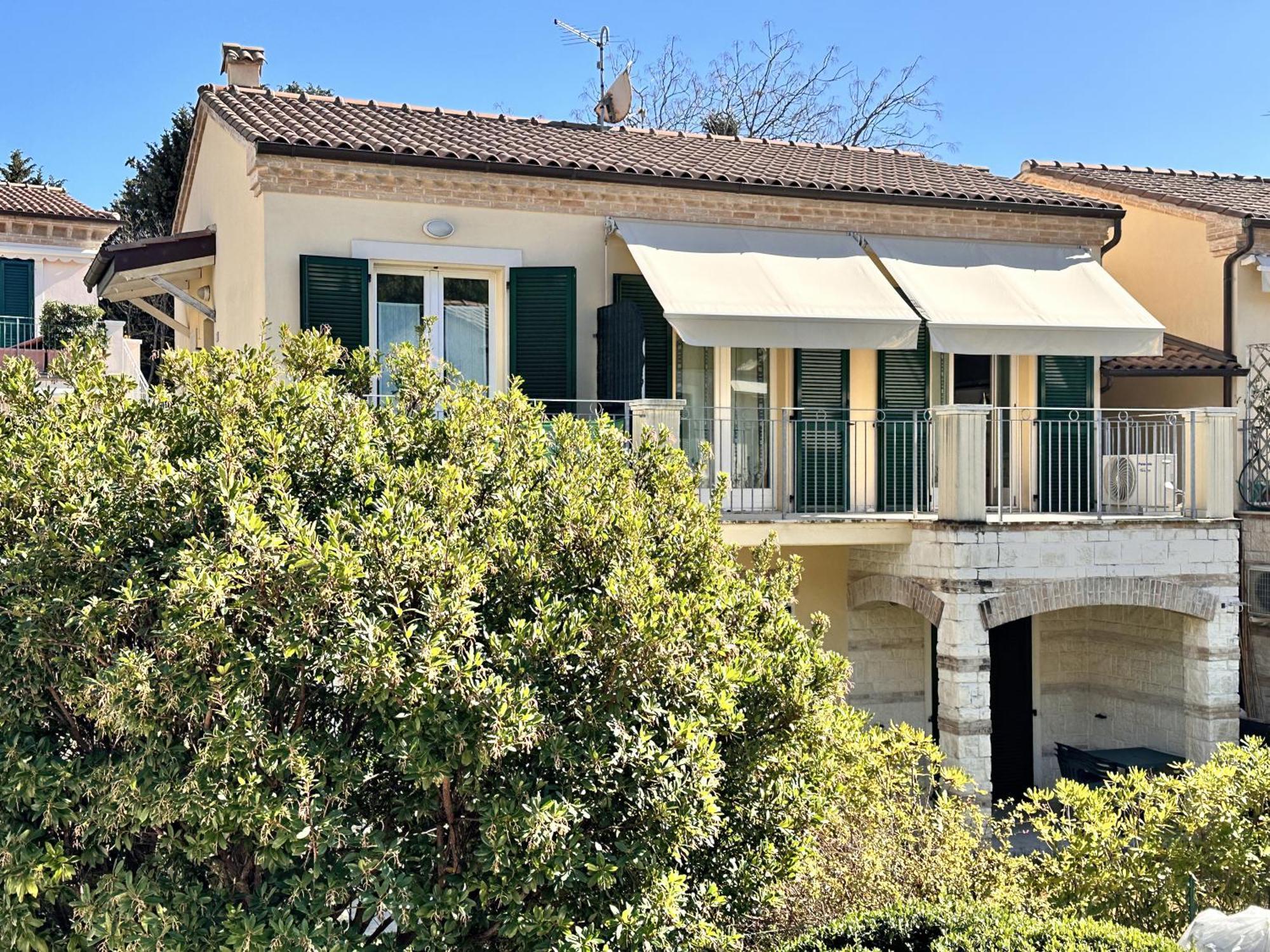 Apartment 422 - Nuovo Bilocale Al Primo Piano A Sirolo, A 200 Mt Dal Centro Sirolo